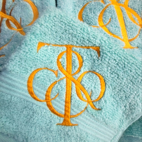 Tiffany Blue Embroidered 4pc Towel Set - Picture 2 of 5